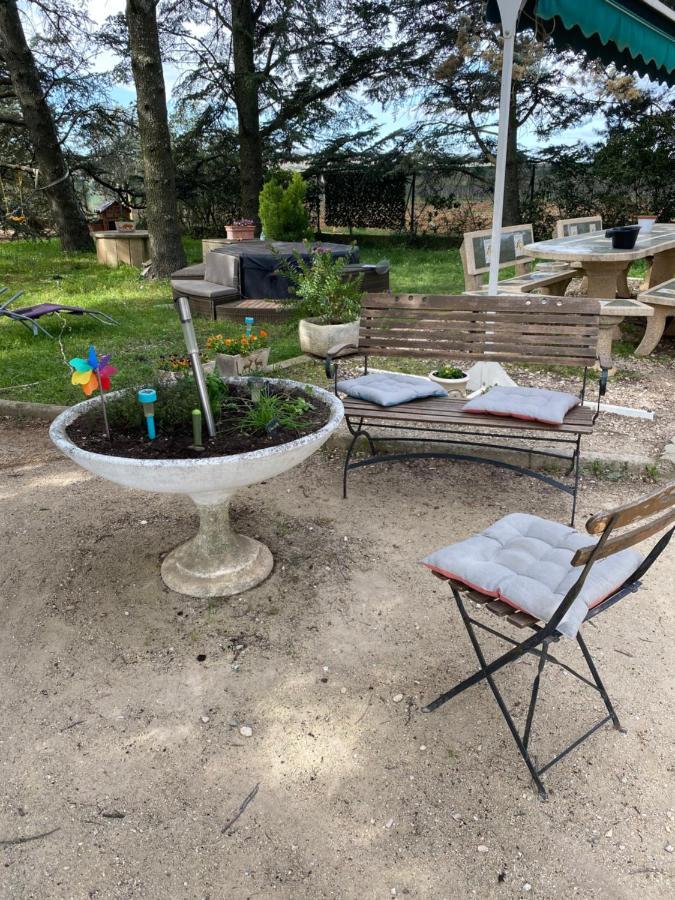 Studio Havre De Paix Au Pont Du Gard Piscine Et Jacuzzi Chez Valerie Payre Вер-Пон-дю-Гар Экстерьер фото