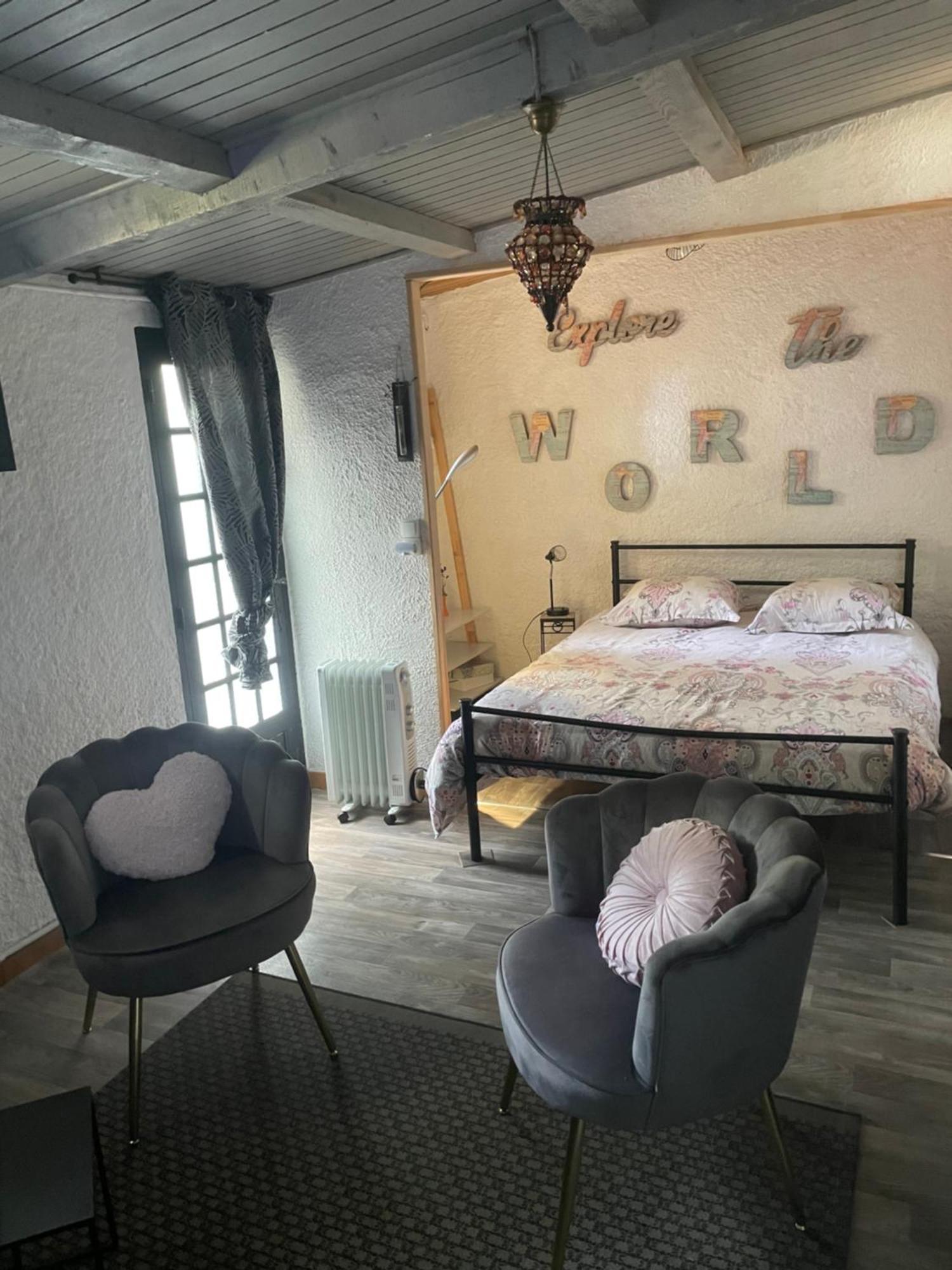 Studio Havre De Paix Au Pont Du Gard Piscine Et Jacuzzi Chez Valerie Payre Вер-Пон-дю-Гар Экстерьер фото